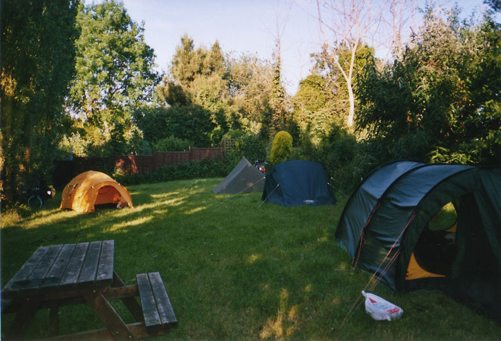 Kneipencampingplatz;